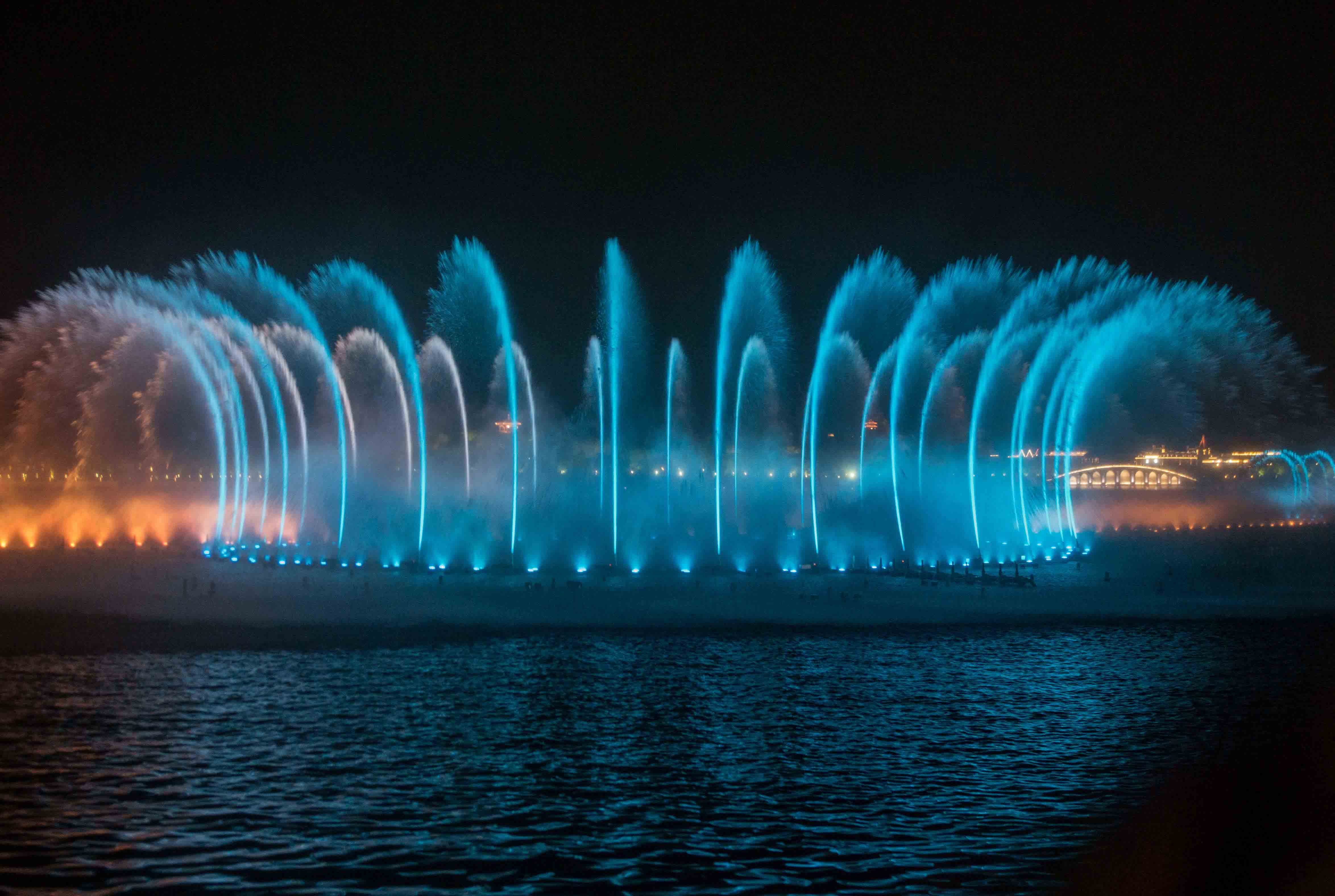 世界十大顶级喷泉设计，每一座都美哭了，想去！