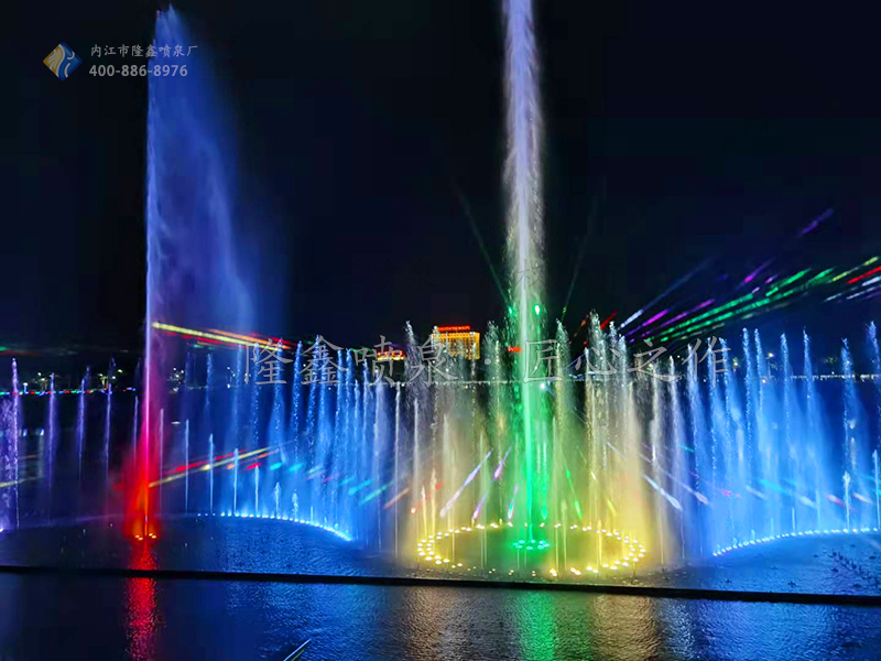 热烈祝贺！隆鑫喷泉承建的海南乐东大型音乐喷泉表演首秀，震撼呈现！